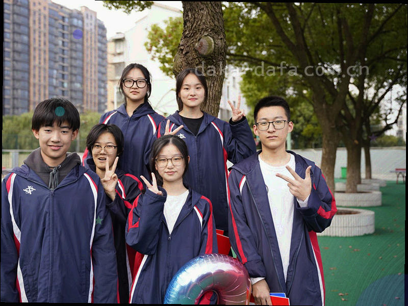 版本号叠放和箭头指向